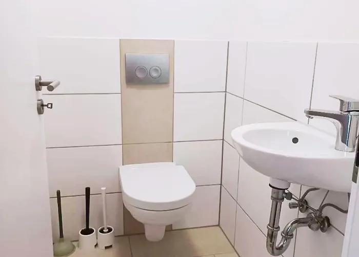 Neues 3zimerhaus Duesseldorf Airport &messe *